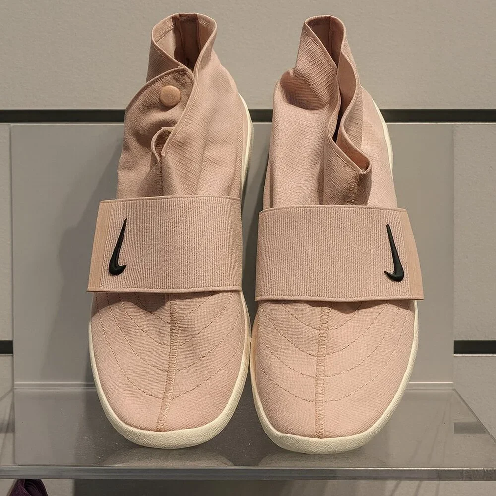 Nike Air Fear of God MOC Particle Beige Unisex Women Size 9 Men 7.5 EUC